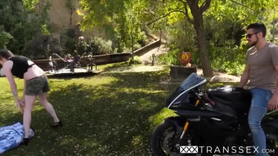 Skylar fucked in the park