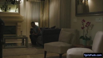 TS Natalie went to her Exboyfriend Dillons house and he fucked her