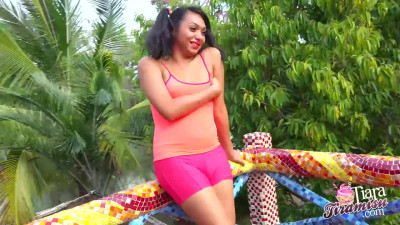 Teen Tiara in orange