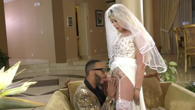 Trans bride having cock deeply inside in the house hall