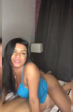Renata Molina fucks guy