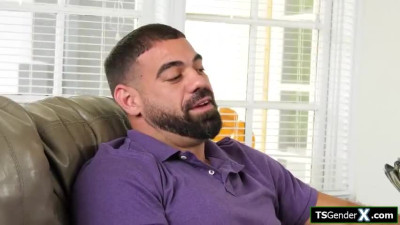 TS babysitter Khloe Kay gets feet sucked