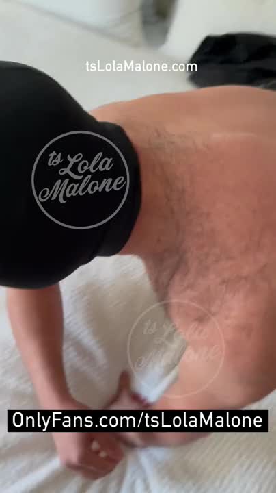 Watch TS Lola Malone pounding a delivery man making him cum Shemale Porn Videos | TranSexBig.