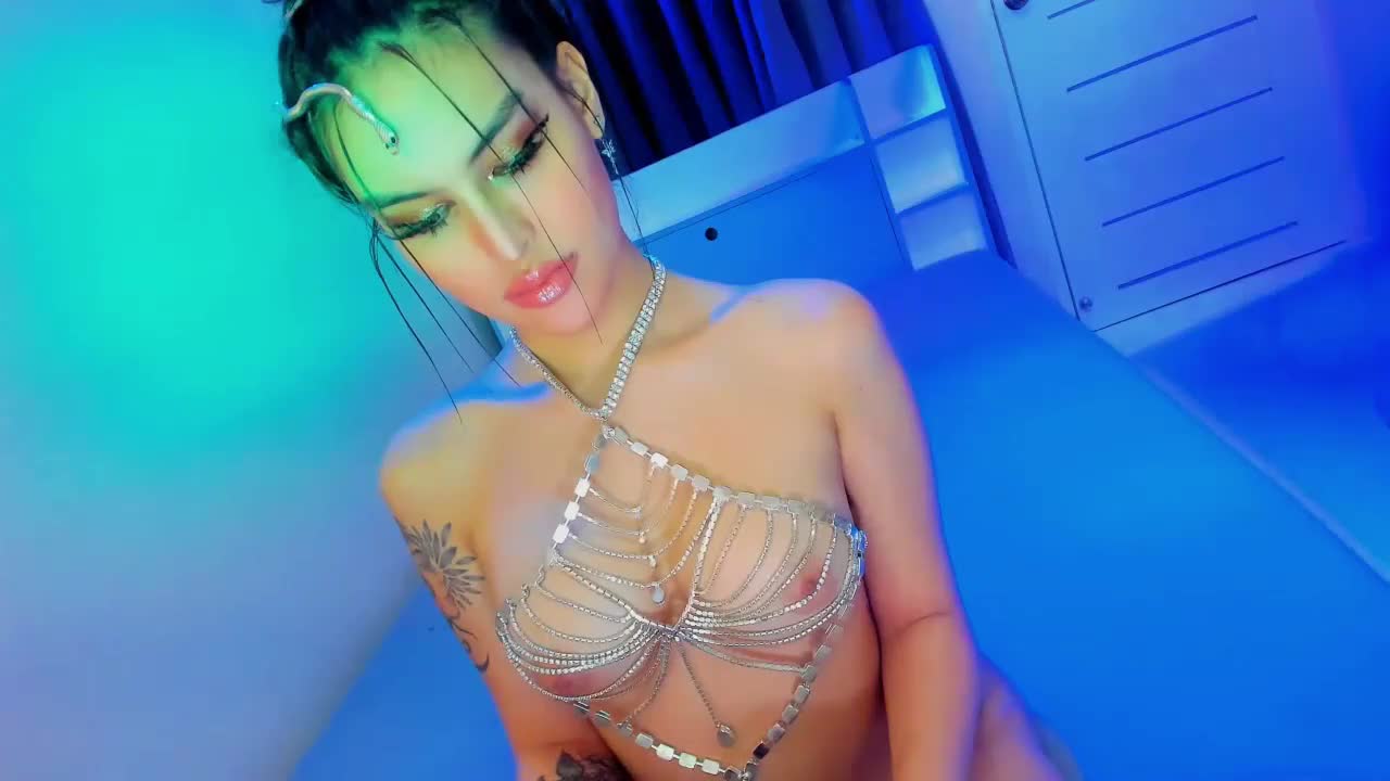 Watch Something wrong with this shemale's dick 0:40 Shemale Porn Videos | TranSexBig.