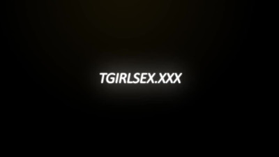 TGIRLSEX.XXX: Bum's Up in Britain