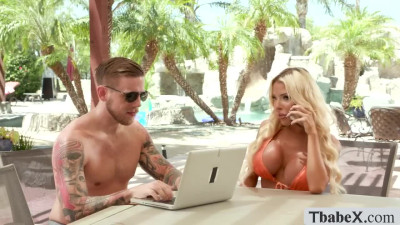 Busty trans Brittney Kade enjoys bareback anal vacation in the pool