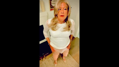 Insatiable Dakota