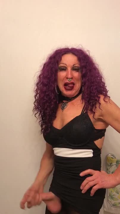 Watch Sashulya wants to suck Shemale Porn Videos | TranSexBig.