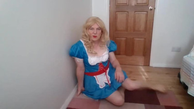 Legs wide open in pantyhose