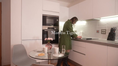 Mistress Tigress' B&B with Emily Adaire