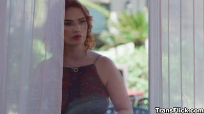 Siri Dahl greets her new nude transsexual neighbor Kasey Kei!