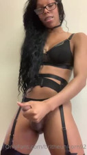 Hung Black TS Shoots Load