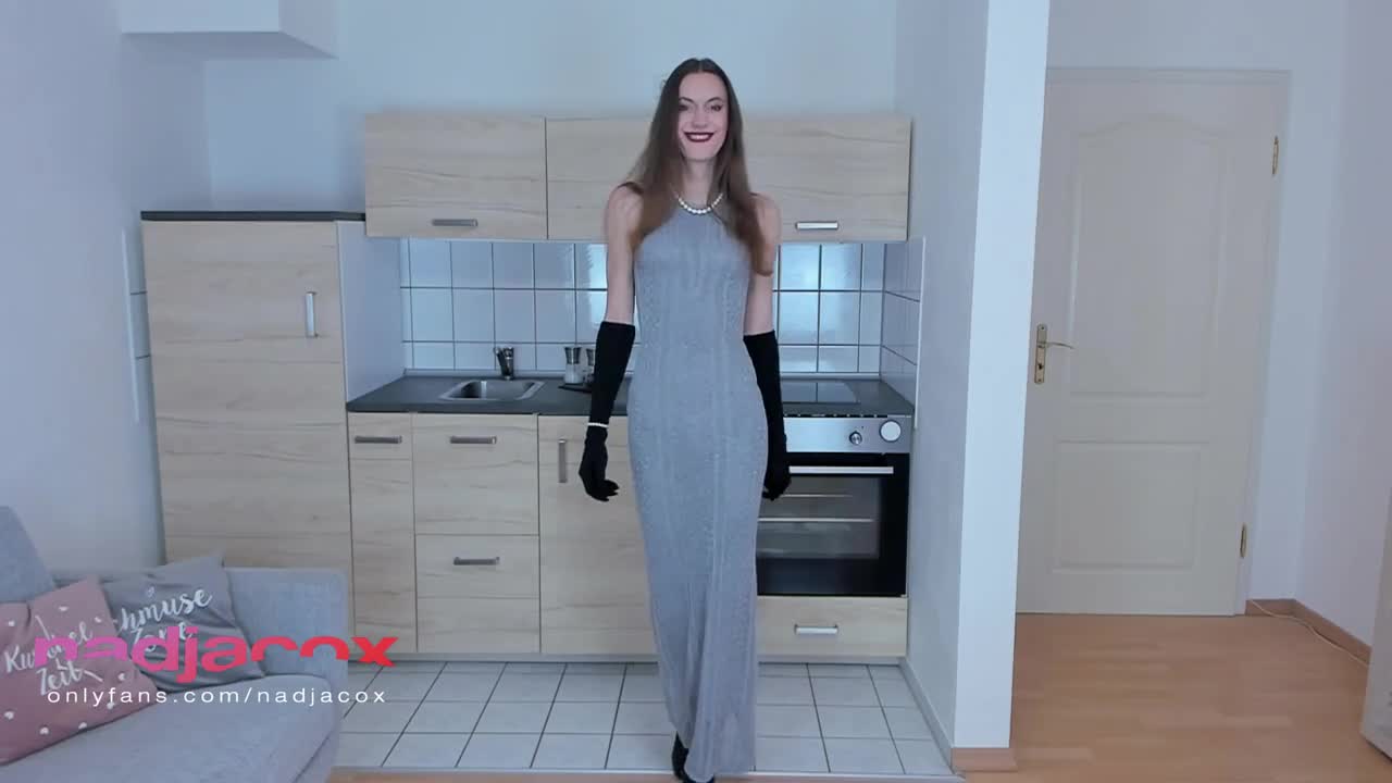 Watch elegant skinny with a big cock and long black velvet gloves jerks off and cunm a lot Shemale Porn Videos | TranSexBig.