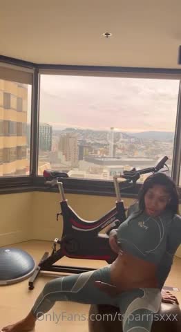 Watch ts p4rr!s Shemale Porn Videos | TranSexBig.