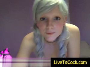 damn sexy trnsgender raguel dildoing on live webcam 3