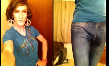 EXTREMELY SEXY CROSSDRESSER TRAP