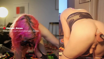 Hentai T-girl Fucked by Sex Machine  @ BeautizOnCam (Live Free Cams)
