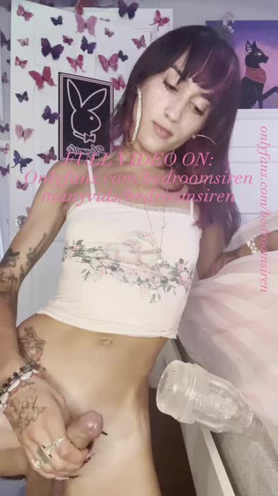 Watch Fucking my Fleshlight between my mattress Shemale Porn Videos | TranSexBig.