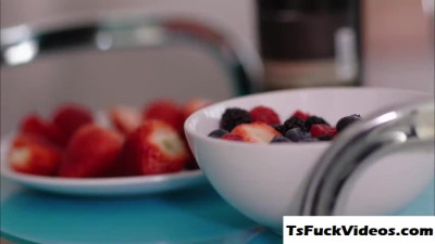 juggs tranny korra del rio analed her cheater husband