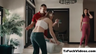 juggs white shemale ivory mayhem analed barebcked while