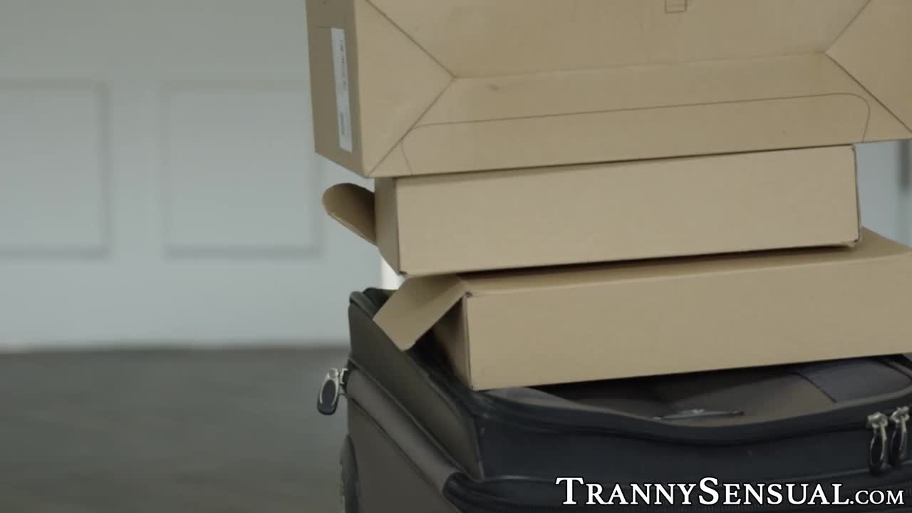 Watch Irresistible latina shemale ass fucked before cumming hard Shemale Porn Videos | TranSexBig.