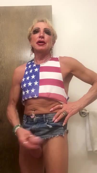 Watch Sashulya is ready to celebrate Shemale Porn Videos | TranSexBig.