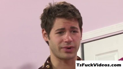 shemale white licks cock with gets butt fucked