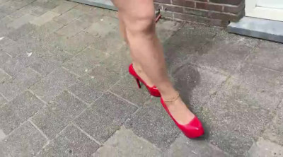 shoejob in adult theater