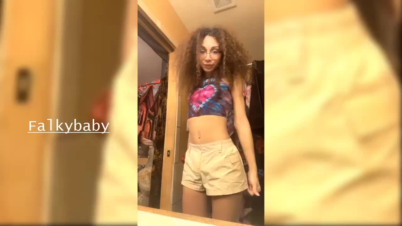 Watch Hard Cock Jerking Shemale Porn Videos | TranSexBig.