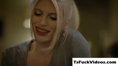 tranny stepsister izzy wilde gets barebacked by stepbro