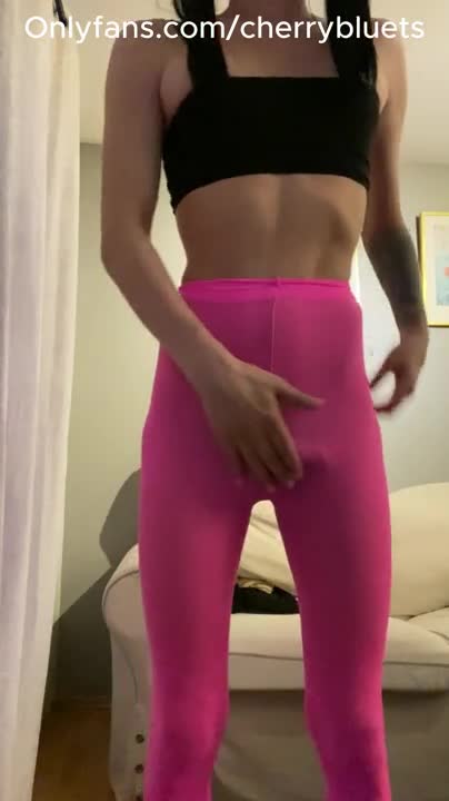 Watch Emily blue Huge cumshot in her pink leggings Shemale Porn Videos | TranSexBig.