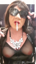 Smoking and feet fetish
