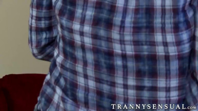 Danica Dane and River Stark sharing tranny passsion in pussy