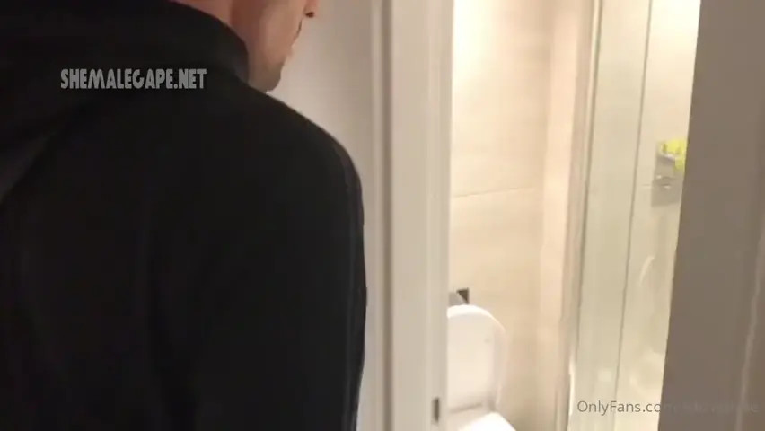 Watch Leticia Close 15 Shemale Porn Videos | TranSexBig.