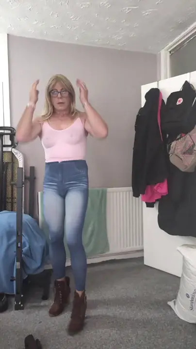 Watch Crossdresser Holly's ass in jeggins Shemale Porn Videos | TranSexBig.