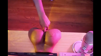 Vanniall Pounds Doll Pussy