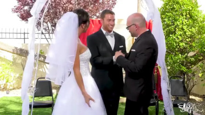 Sexy Shemale Get A Wedding Day Dick - Chanel Santini