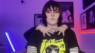 Ella Masturbates for Mommy