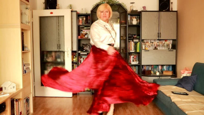 My silk skirt simply presented as I like to wear it.
