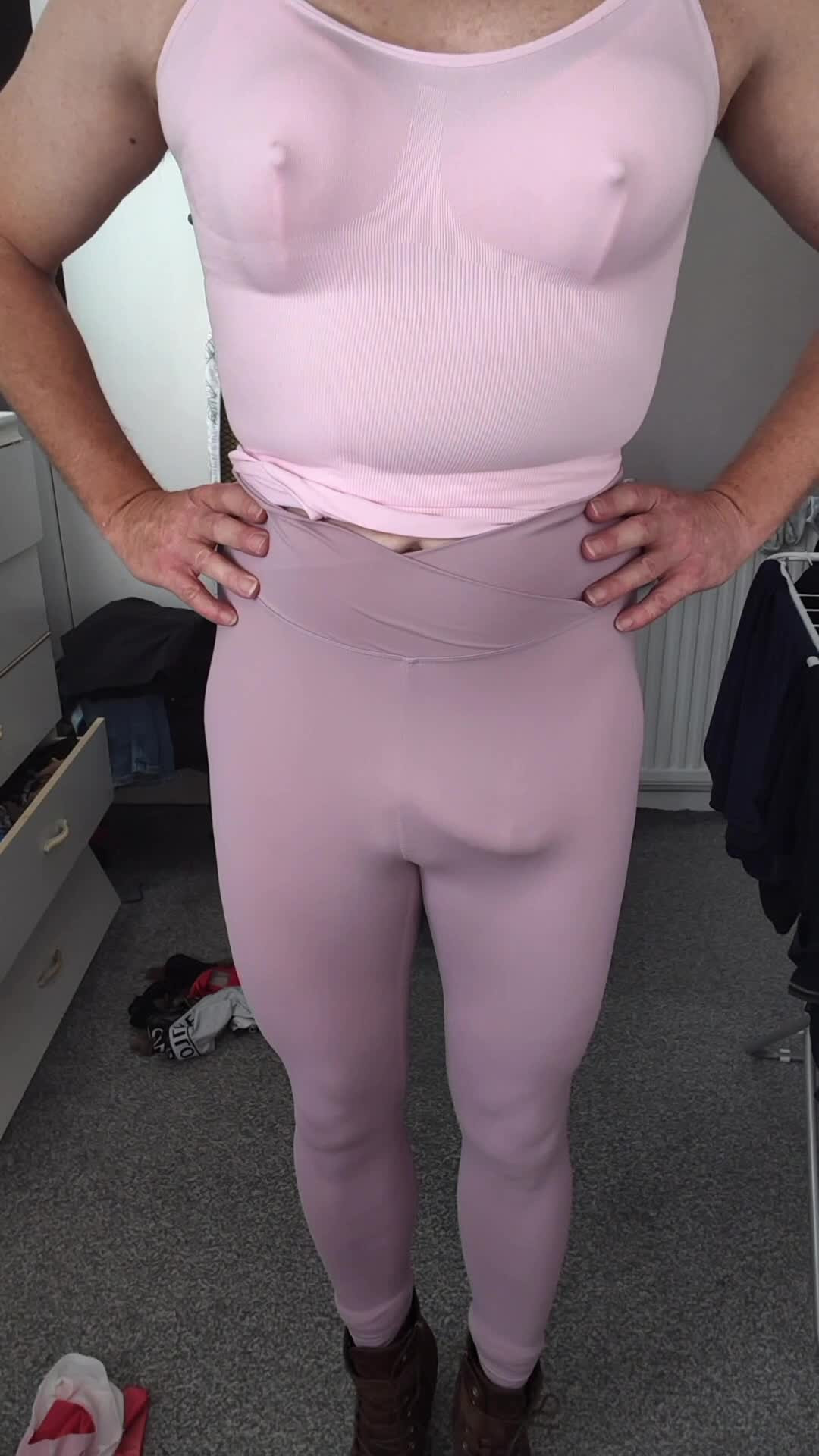 Watch Holly in Lycra yoga pants Shemale Porn Videos | TranSexBig.