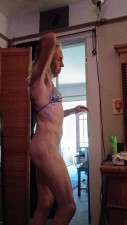 Mature CD Janis Wylde after beach jerk off