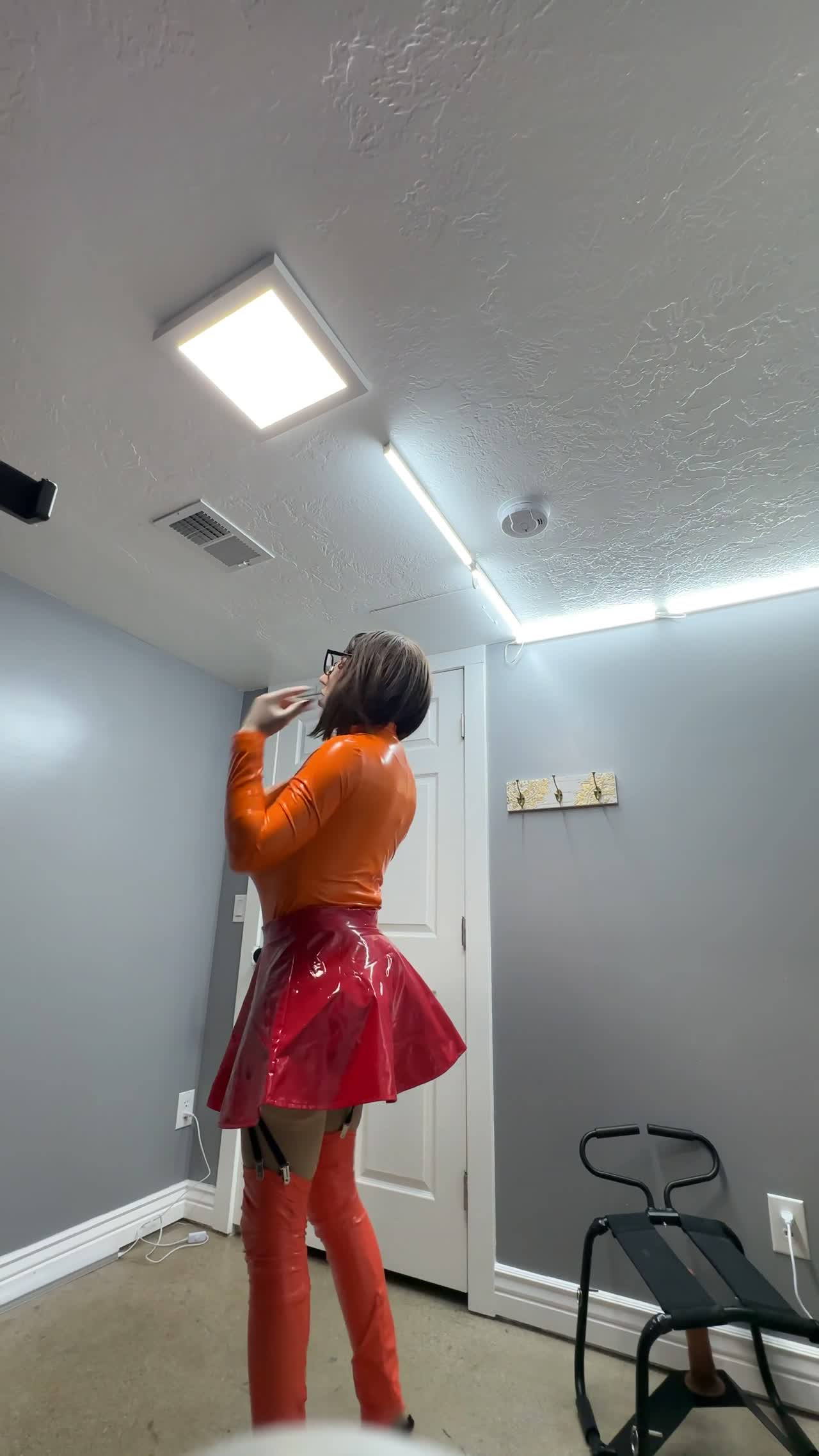 Watch Hot Velma riding her favorite chair huge tits big ass Shemale Porn Videos | TranSexBig.