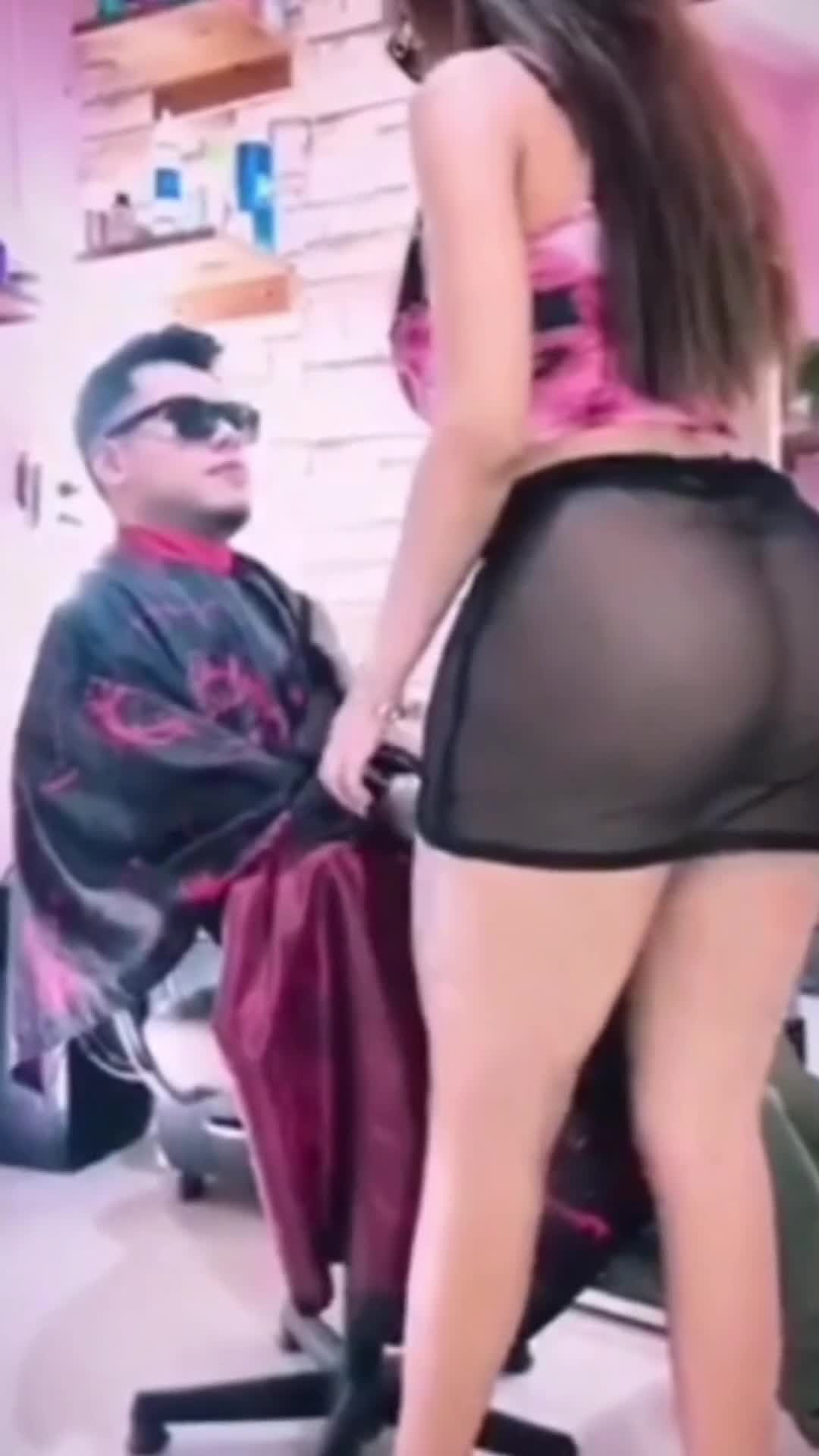 Watch I WANTED TO HAVE SEX WITH THIS GUY WHO TOLD ME THAT HE WANTED TO COME VISIT ME AT MY BUSINESS AND Shemale Porn Videos | TranSexBig.