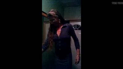 SUNSHINE HAPPY NUDE YEAR