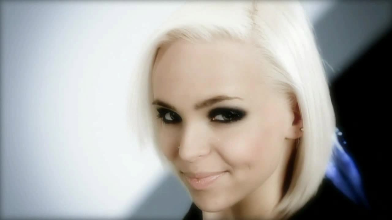 Watch SweetDreams Shemale Porn Videos | TranSexBig.