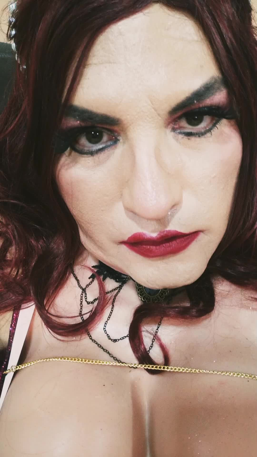 Watch Samantha playing Shemale Porn Videos | TranSexBig.
