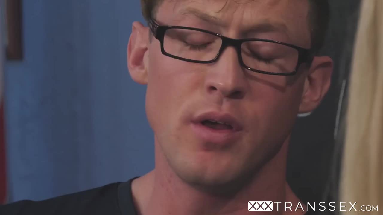 Watch Trans with big boobs Janelle Fennec fucks in white stockings Shemale Porn Videos | TranSexBig.