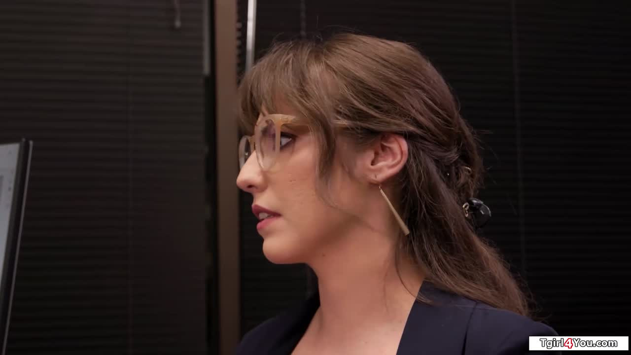 Watch You mind if I fuck during our interview? Shemale Porn Videos | TranSexBig.