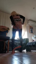 Unacerdaamaricona sissy maid work