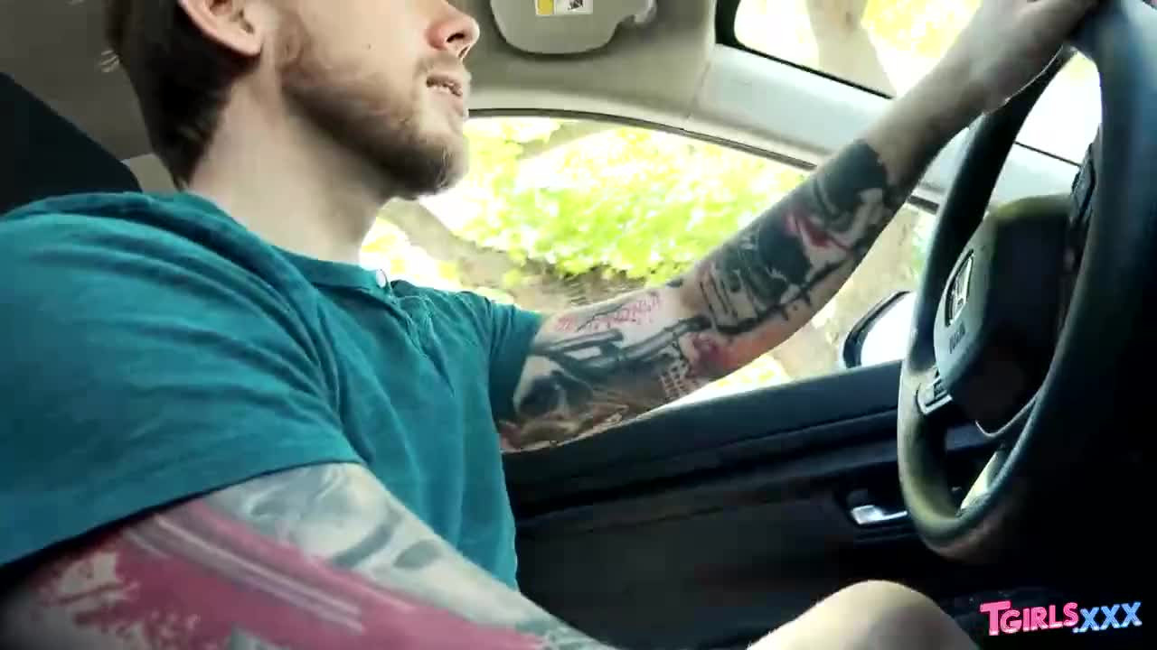Watch Bella Sky Shemale Porn Videos | TranSexBig.
